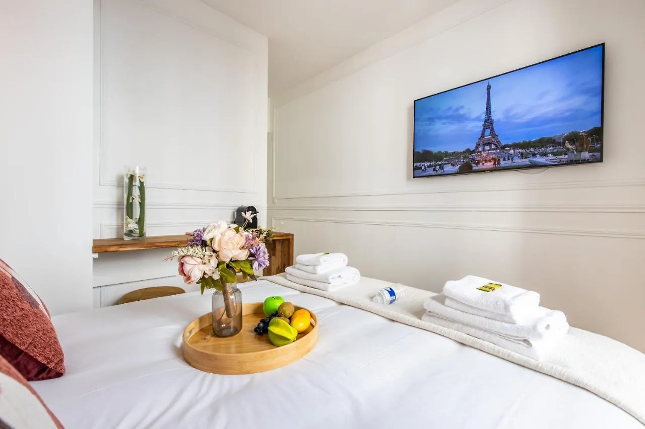 Cmg - Cosy Room Montmartre 9 Paris France